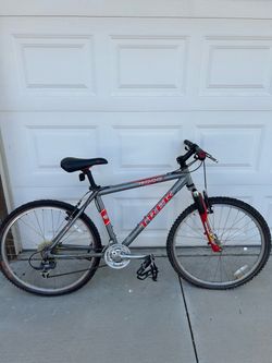 1996 Trek 7000 Mountain Bike