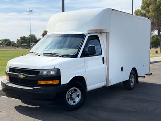2018 Chevrolet  Express box truck