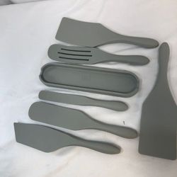 Mad Hungry 5-Pc Silicone Spurtle Set With Spurtle Rest for Sale in Pompano  Beach, FL - OfferUp