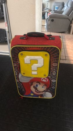 Super Mario rolling suitcase