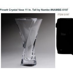 Nambe Crystal pirouette vase 11’