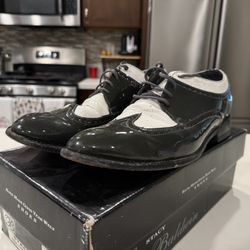 Stacy Baldwin Gray & White Two Toned Dress Shoes