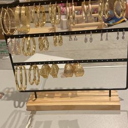 Beautiful Gold Tone Earrings