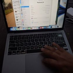 2020 MacBook  Air 