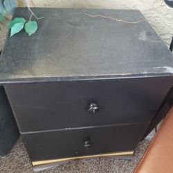 Dresser For Sale  Needs Love & New Paint $12