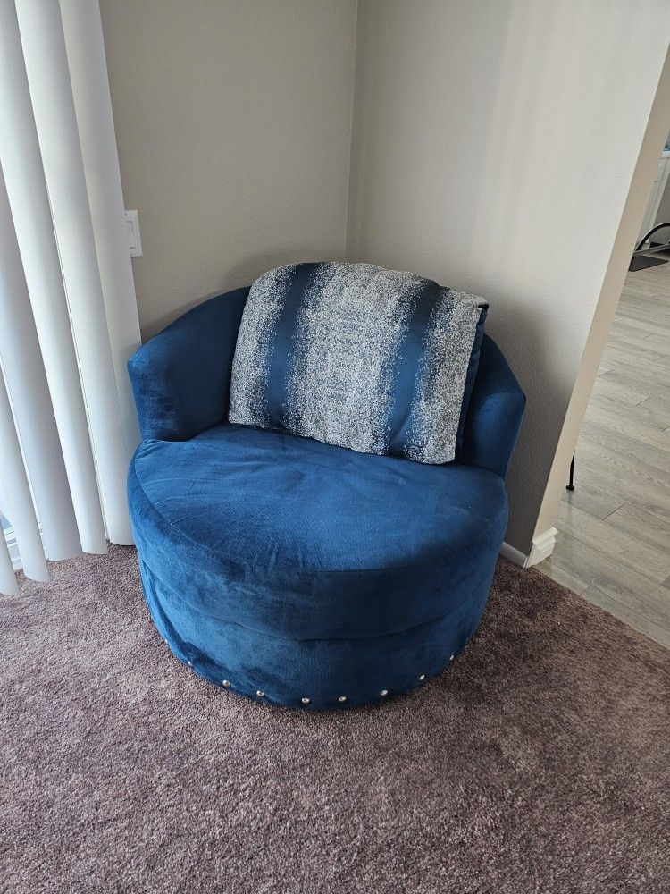 Couch W/Chaise And Matching Chair
