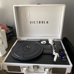 VICTROLA Record Player