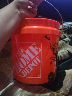 Hallooween bucket/homedepot