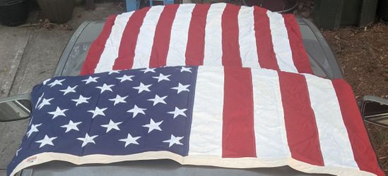 American Flag for Outside 5x8 - USA Flag, Heavy Duty American Flag with Embroidered Stars and Sewn Stripes American Flags for Outdoor
CASKET FLAG