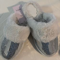 Woman’s Slippers New