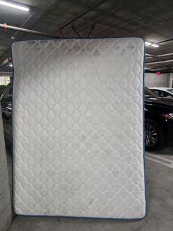 Queen size matress