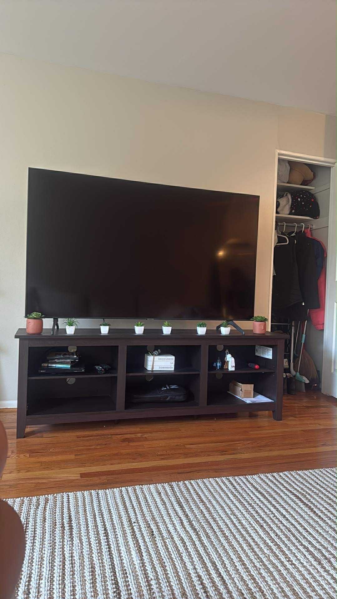 65 Inch Salary Tv Samsung With Tv Stand