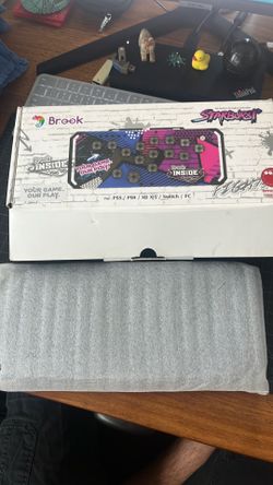 Brook Fighter Starburst controller