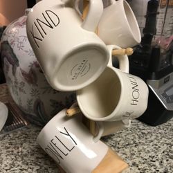 Rae Dunn Cups