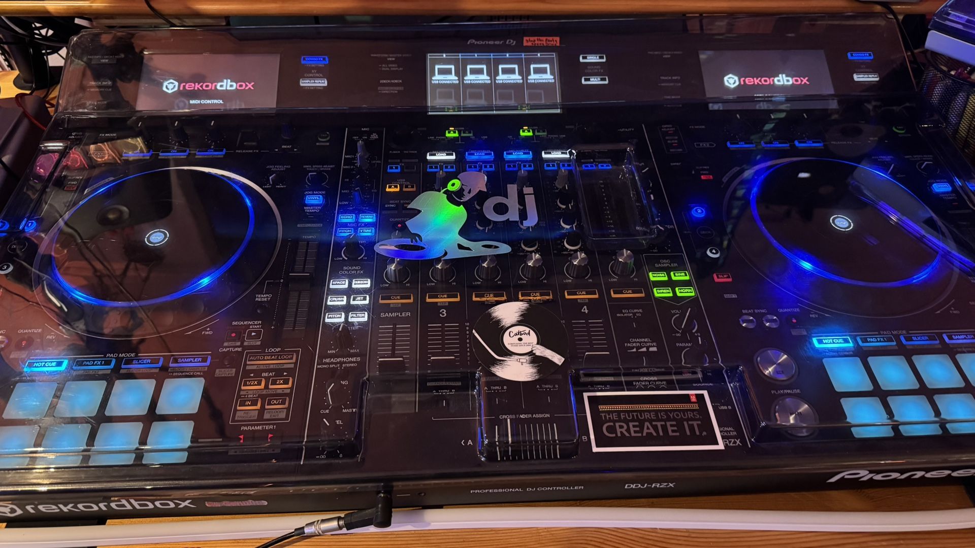 Pioneer DDJ RZX DJ Controller With Decksaver