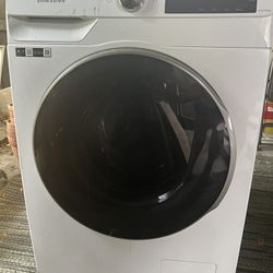 Samsung Washer - 1 Year of use With Extended Warranty.