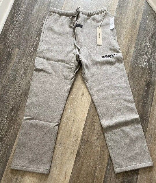 Fear of God Essentials Sweatpants (SS22) Dark Oatmeal Size Small