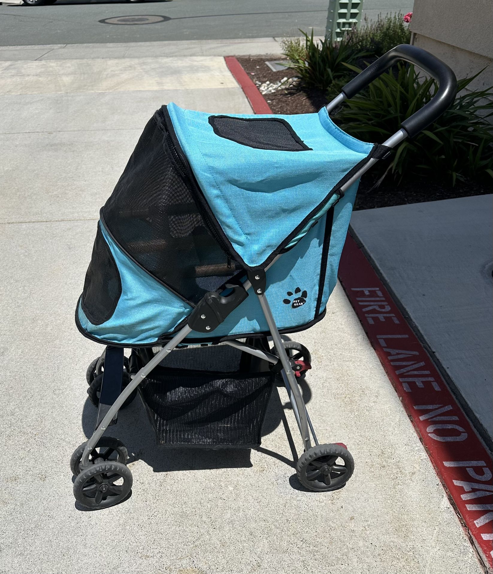 Small Dog Stroller - Pet gear