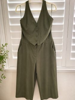 Olive Green Halter Wide-Leg Jumpsuit with Pockets – Women's Size Large