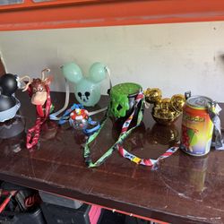 Disney Lot Of Cups / Buckets Lot 