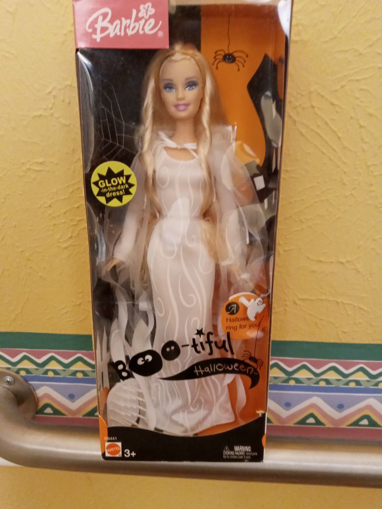 HALLOWEEN BARBIE will die tomorrow if ransom is not paid