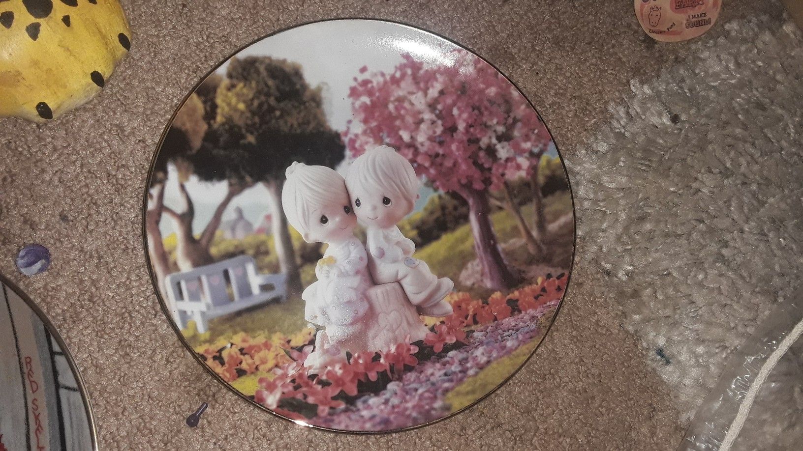 Collectable plate