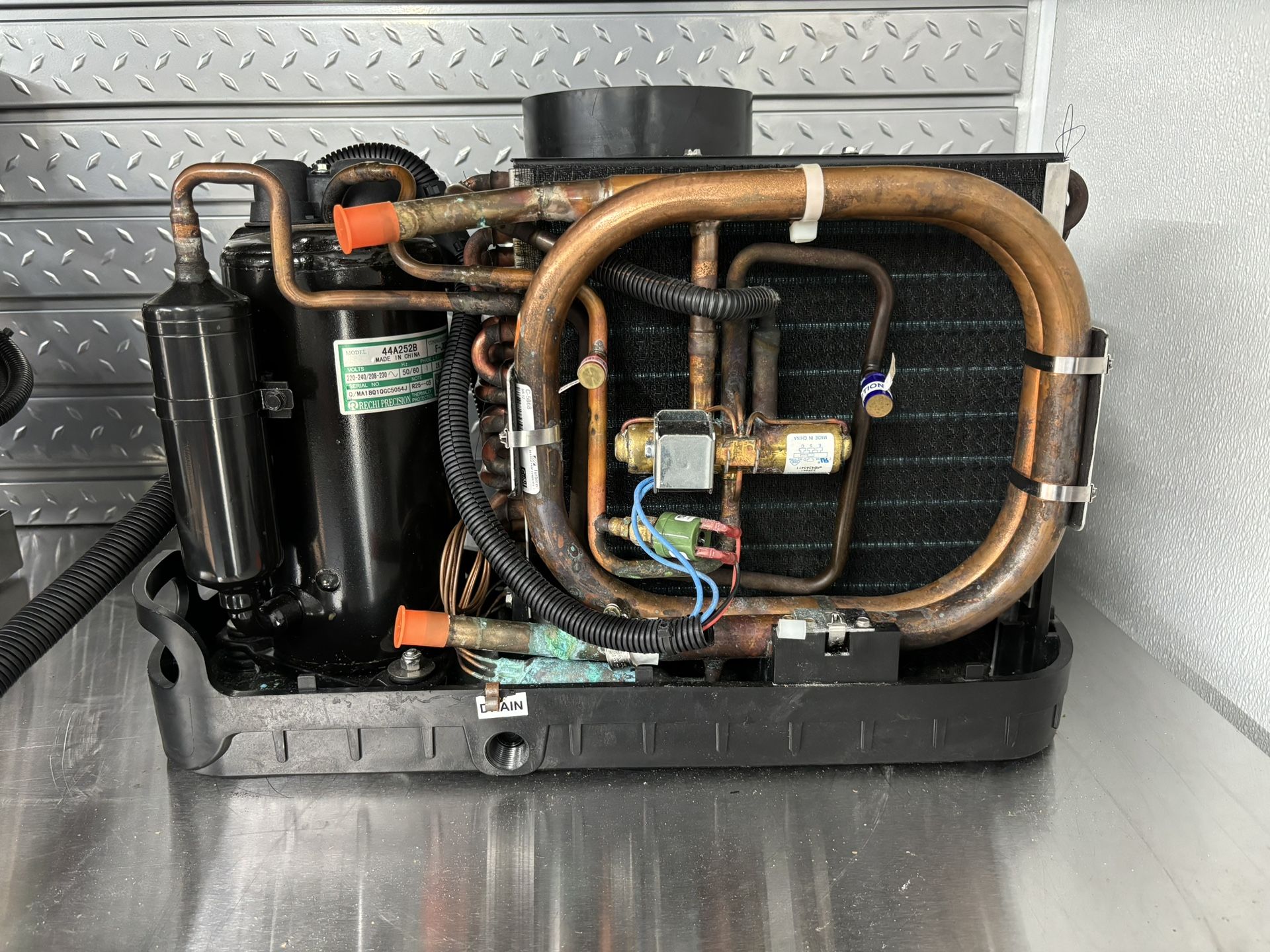 DOMETIC MARINE AIR CONDITIONER