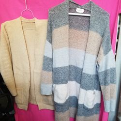 WOMEN'S Cárdigan SIZE LARGE Both For $6