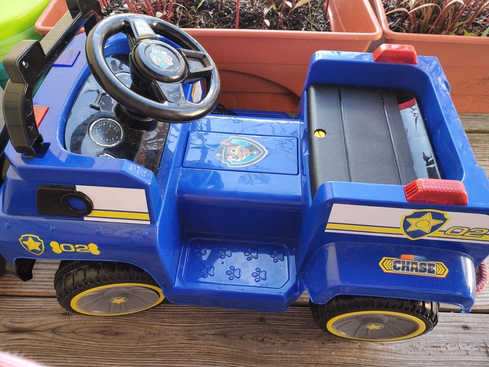 Paw Patrol car