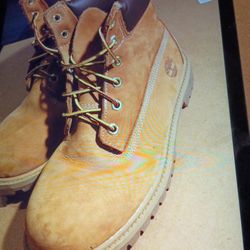 TIMBERLAND BOOTS SIZE 6M