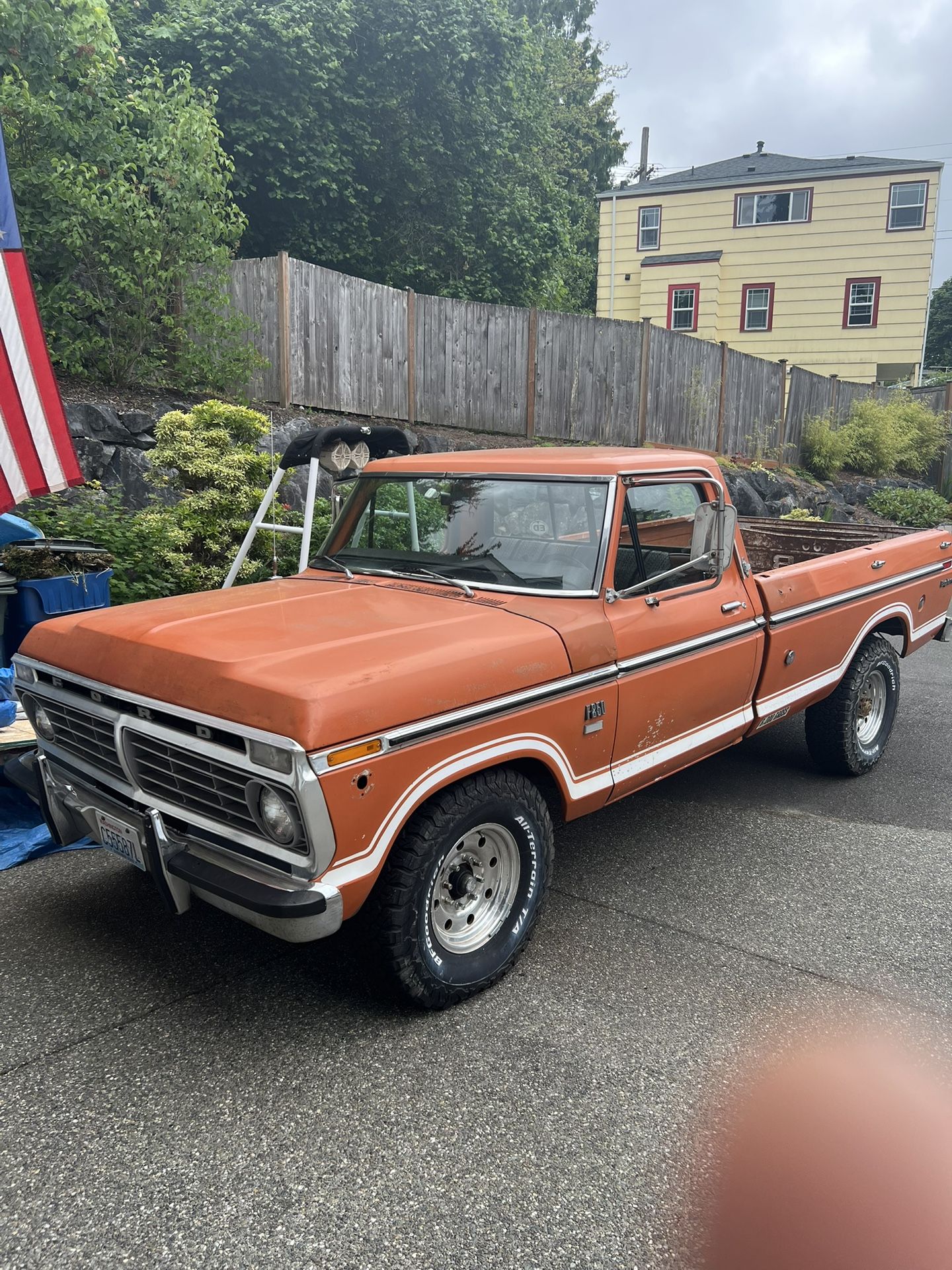 FORD F-250 - RARE CAMPER SPECIAL