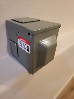 RV Electric Vehicle exterior outlet box