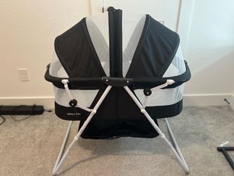 Dream on Me baby bassinet
