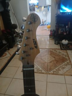 Electric guitar