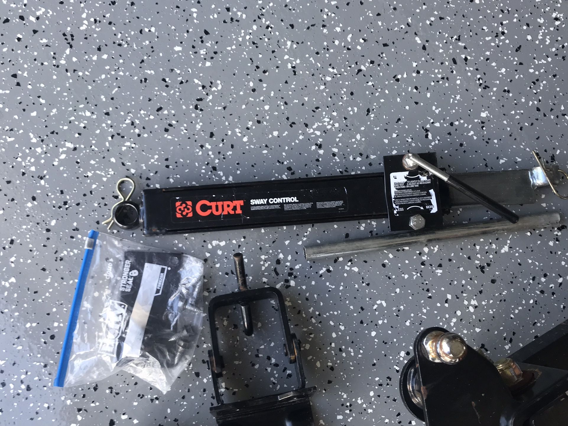 Curt Weight Distributing Hitch Kit is designed to provide trailers with