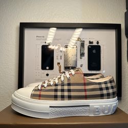 Burberry brown