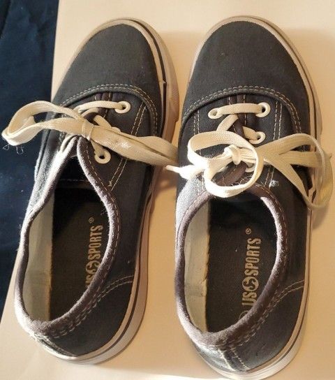 Girls Sneakers