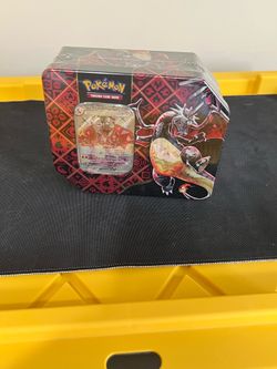 Pokemon Charizard Tin