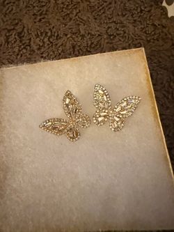 Aretes. De mariposa.