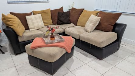 2 sectional couch Free