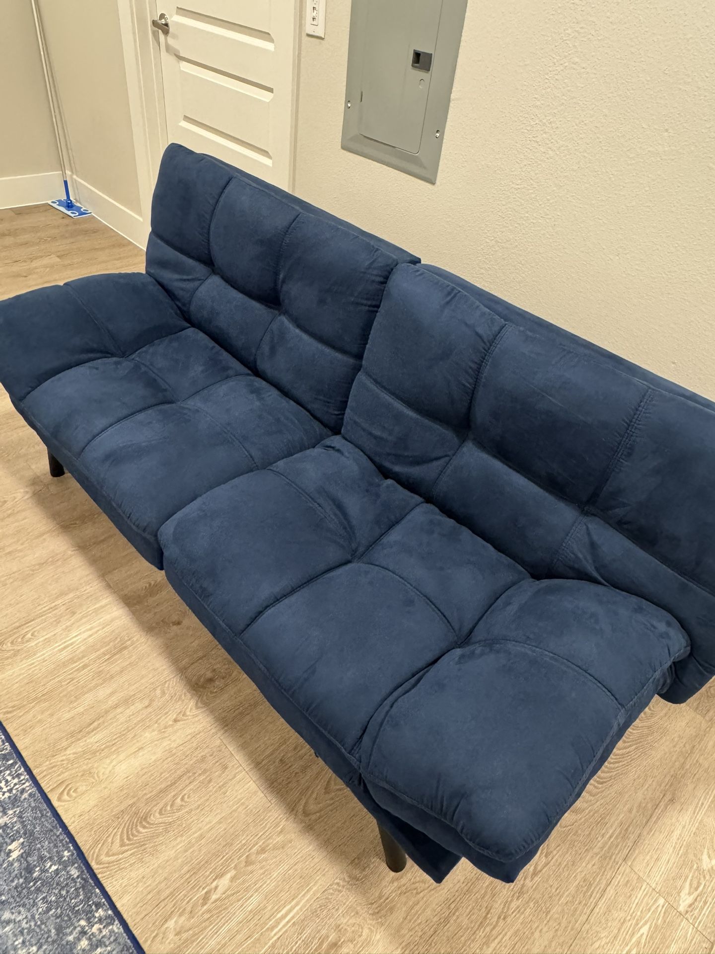 Futon / Couch, Blue