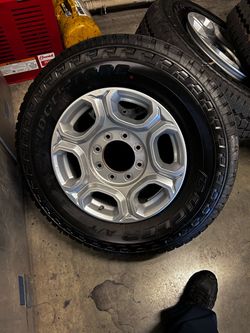 285/70R18 Bridgestone dueler tires at