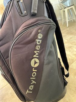 Taylor made deluxe staff car bag