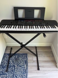 Yamaha PSR E263 keyboard