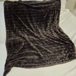 Dark Brown Faux Fur Throw Blanket