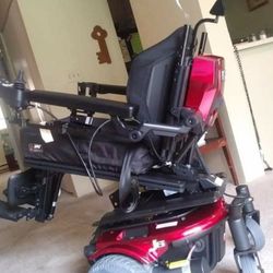 Pride Mobility Quantum J6 Power Wheelchair 