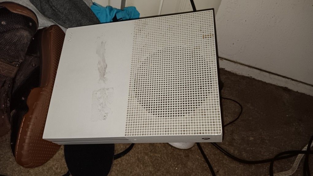 Xbox One S