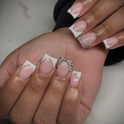 Short Acrylic Nails 