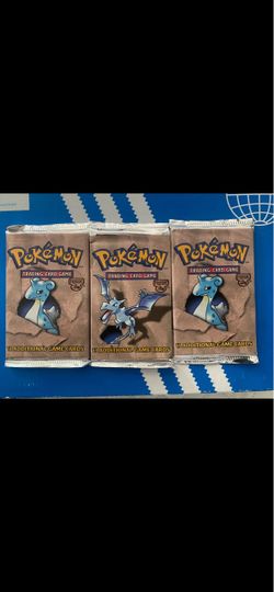 Pokemon.  FOSSIL trading cards🛑 REASONABLE OFFERS 🛑🛑