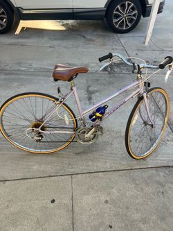 Vintage Free Spirit Women’s Bicycle – 27 x 1¼ – Classic Purple – Taiwan FEMCO Wheels